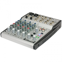 Behringer UB802 mixer